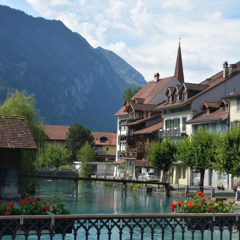 Geneva Airport GVA transfer to Interlaken