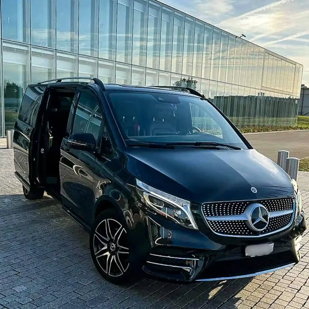 Chauffeur service en suisse airport transfers private taxi in Switzerland