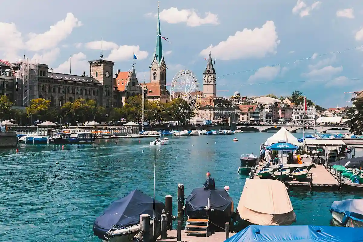 Taxi transfer to Zurich airport